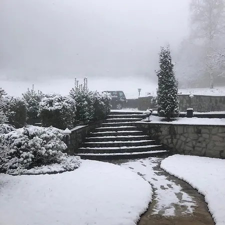 Semesterbostad Bojana *