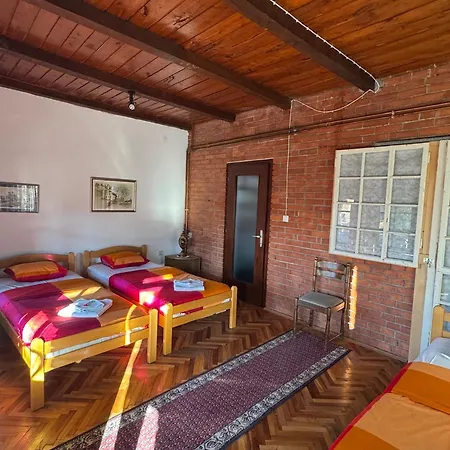 Bojana Semesterbostad *